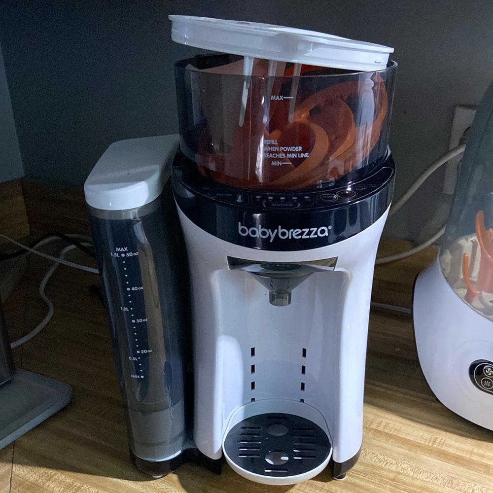 Baby Brezza Formula Dispenser in Black and White